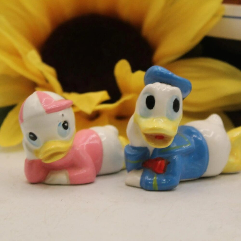 2 Walt Disney Productions Huey Dewey Donald Ceramic Ducks Figurines - JAPAN